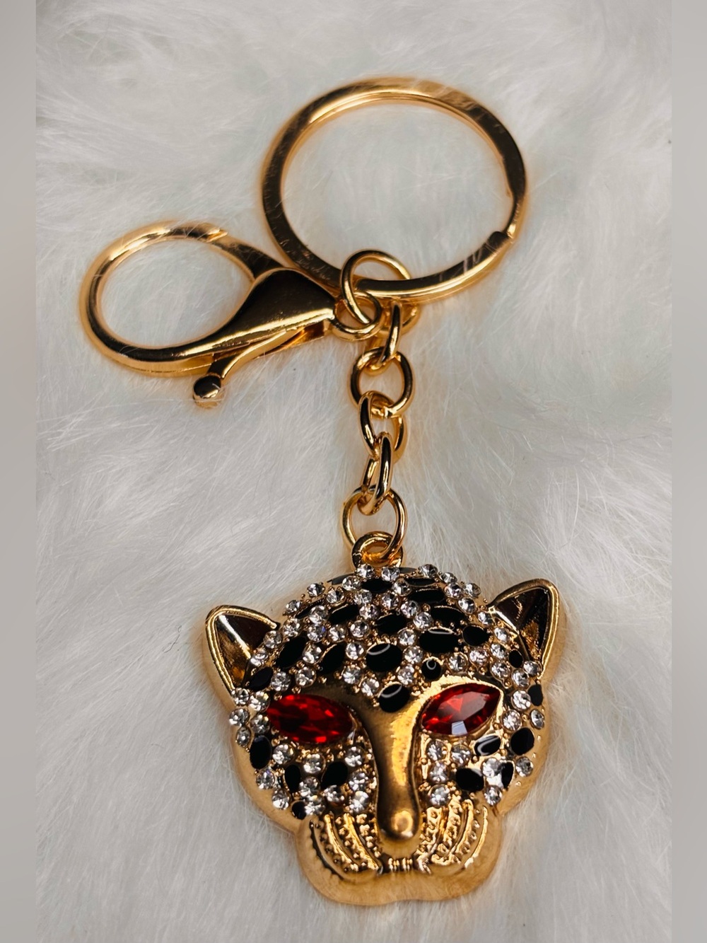 Rhinestone Leopard Head Keychain Bag Charm – Gold Tone Red Eyes